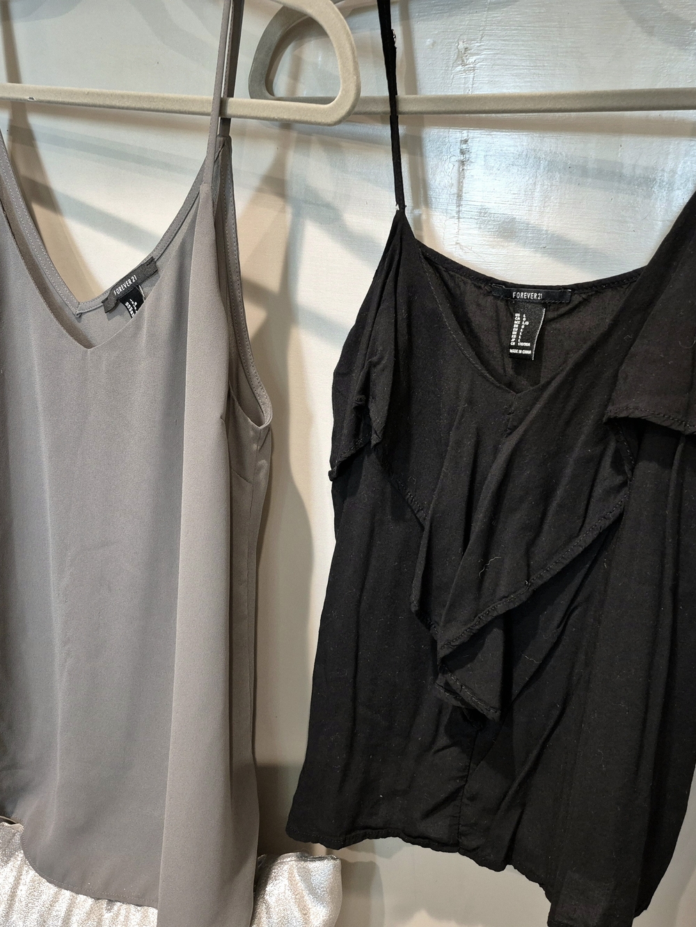 Forever 21 Black Ruffle V-Neck Top & Gray Sleeveless Tank - Duo